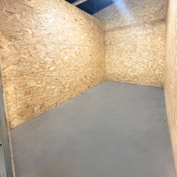box-de-stockage-8-m-2